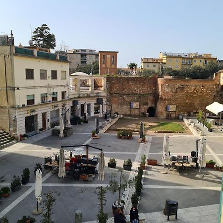 Appartamento Luminosissimo In Pieno Centro Grosseto Luaran gambar